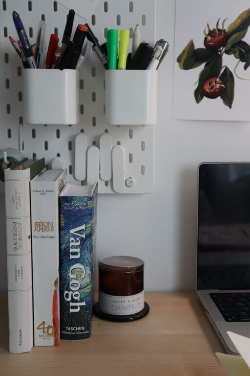 Simple Ways to Reduce Household Paper Clutter Effectively